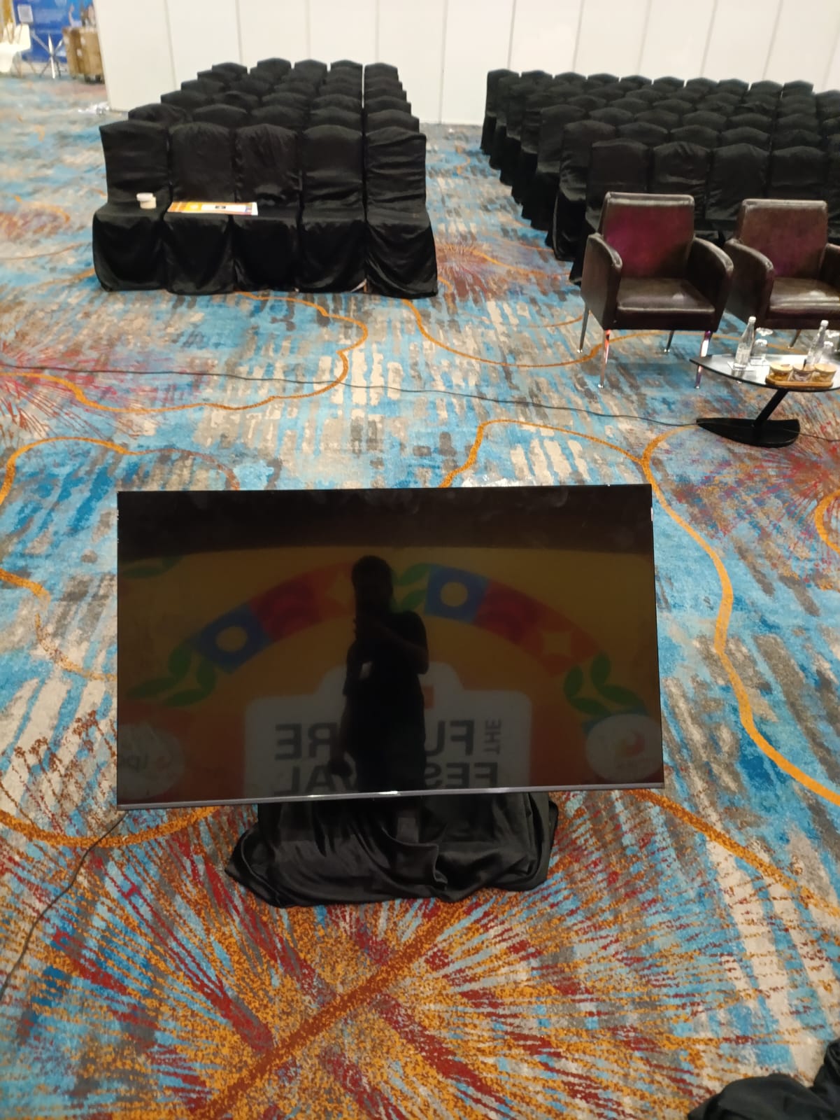 Sewa TV untuk event di Jabodetabek