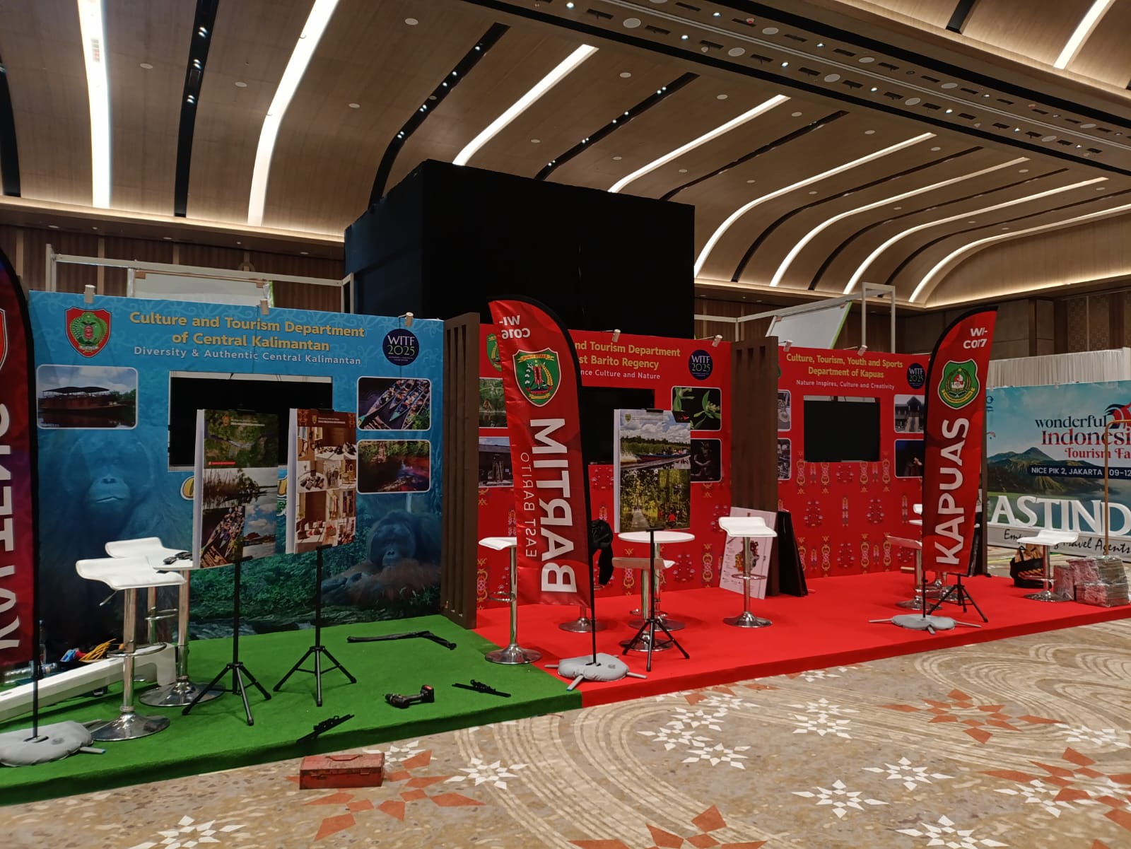 TV display untuk presentasi acara perusahaan